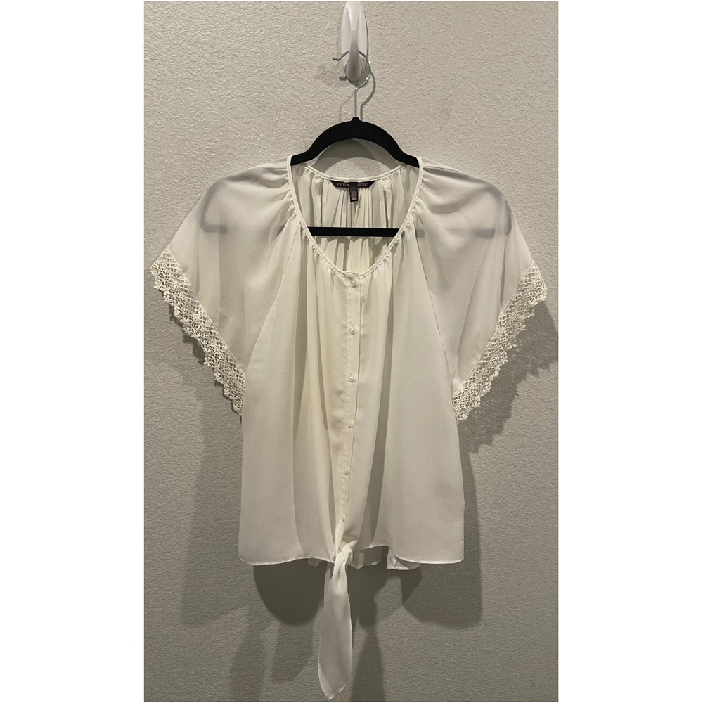 VICTORIA'S SECRET Antique White Lace Blouse